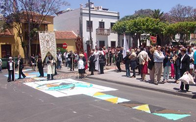 Las alfombras del Corpus adornarán este domingo las calles de Tegueste