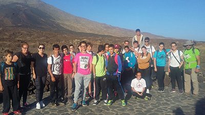 Un grupo de 25 chicos y chicas de la Villa visitan el Volcán de Samara y disfrutan con “Taller de Astronomía”