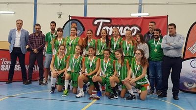 El equipo femenino del Club Baloncesto Villa de Tegueste gana el III Torneo Infantil San Sebastián de La Gomera