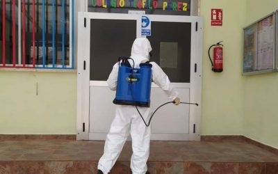 Desinfectan los accesos a los colegios de Tegueste
